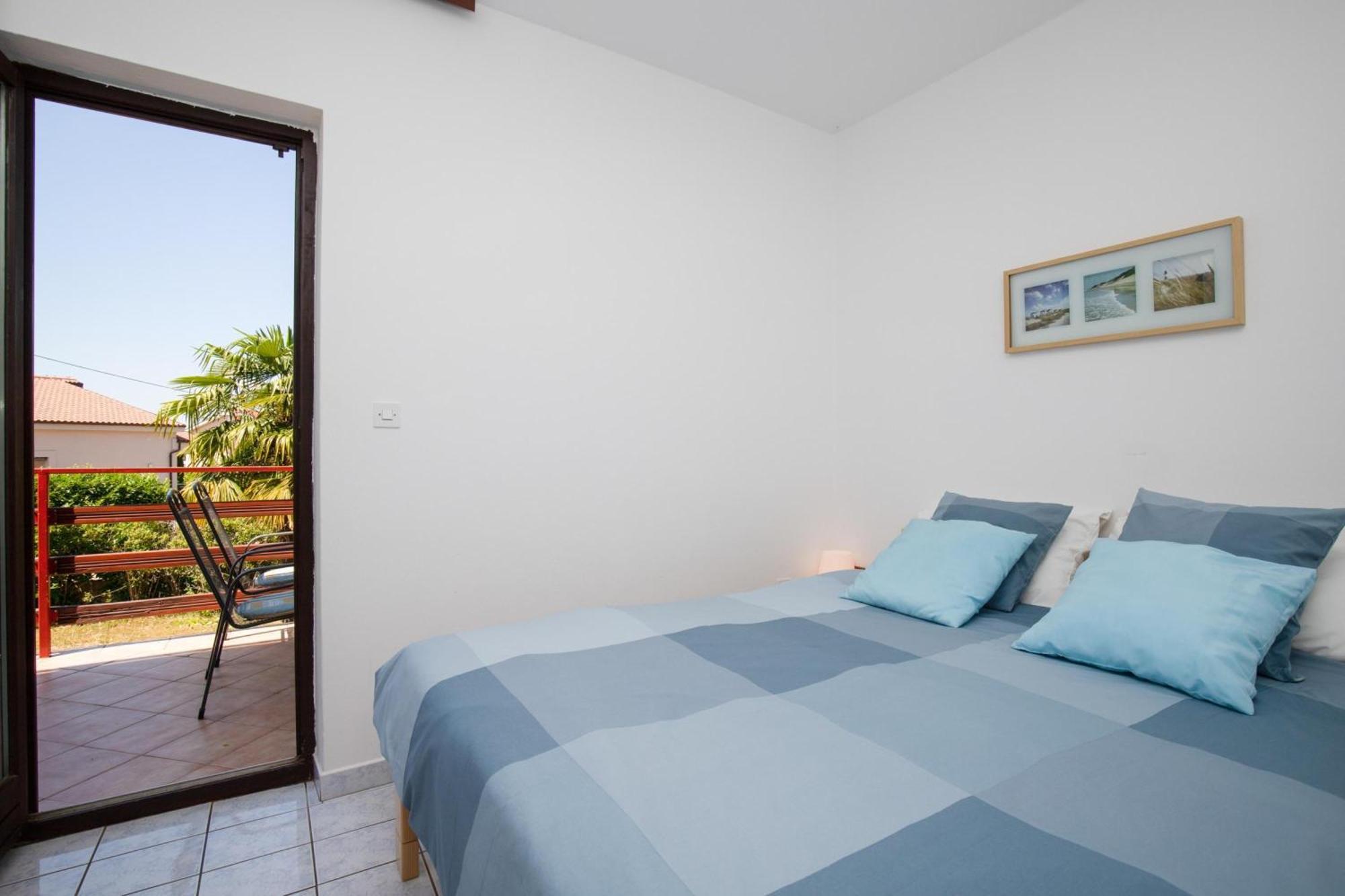Apartments Brankica Island - Happy Rentals Vantacici Exterior photo
